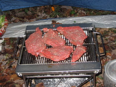 Fleisch auf Feuerschale "Sollig"